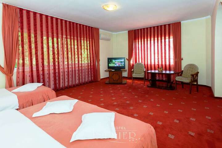 Room 14 of 46