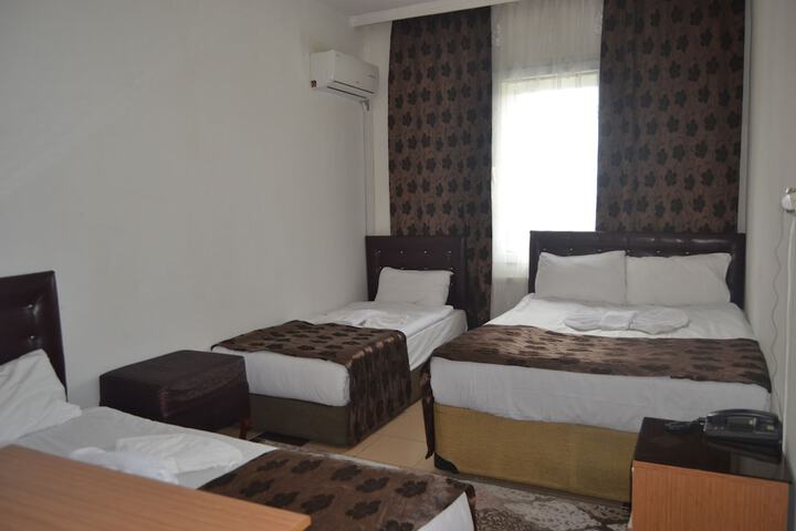 Room 17 of 30