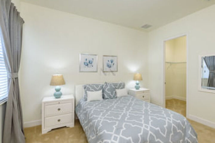 Room 35 of 112