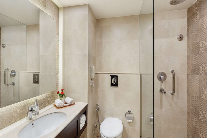 Room 14 of 34