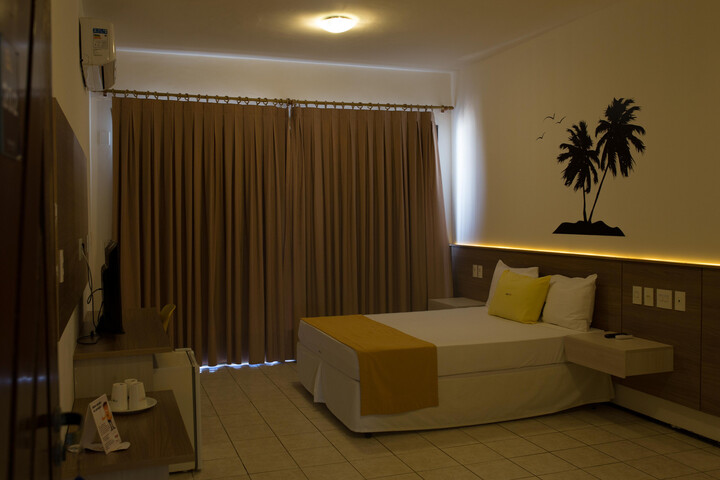 Room 23 of 48