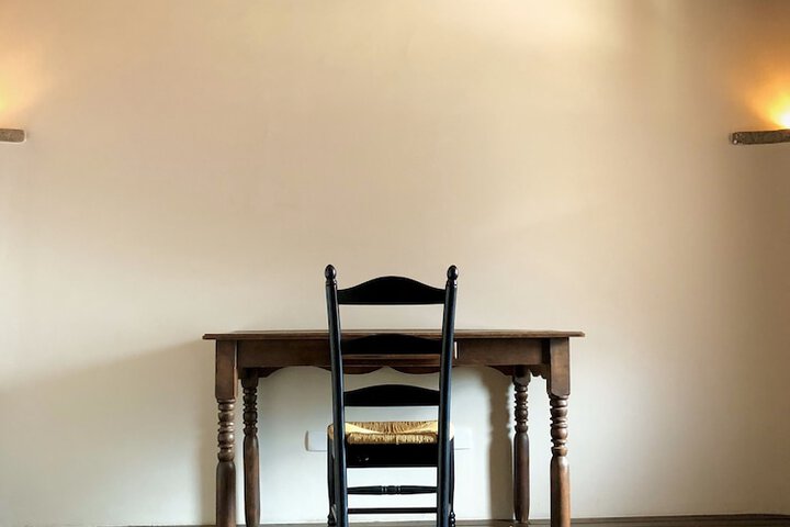 Room 33 of 74