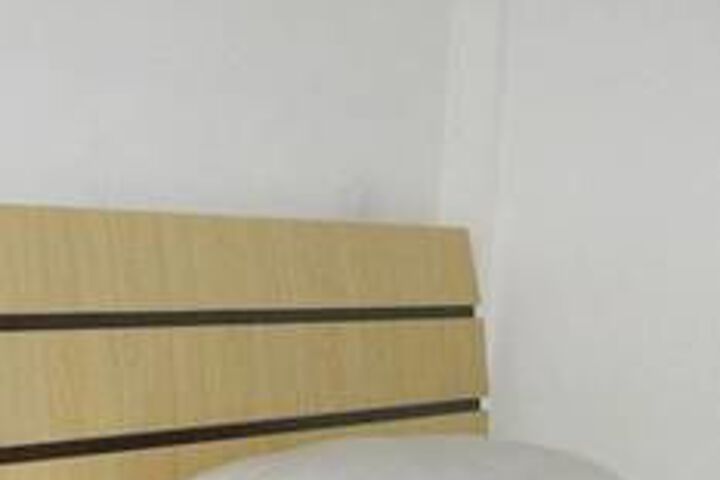 Room 4 of 59