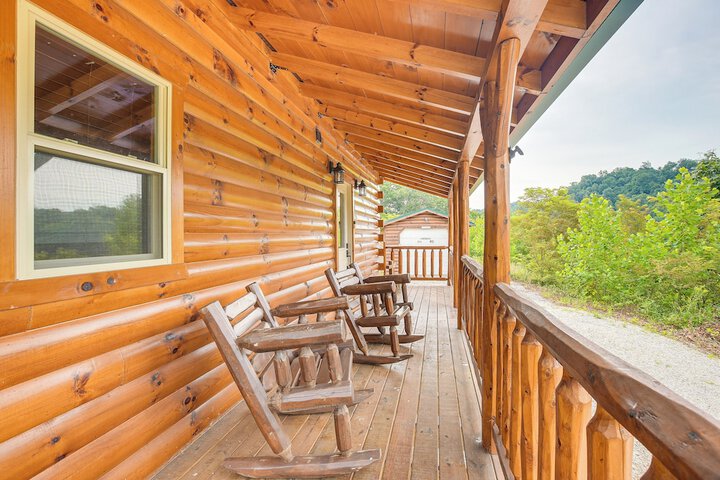 Hike & Fish! Cabin Near Hocking Hills State Park