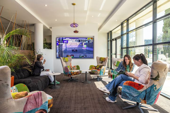 Guest Lobby