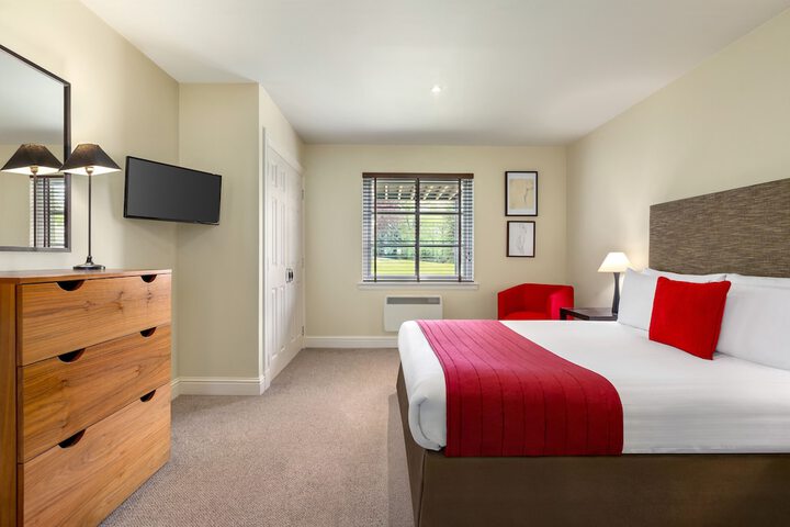 Room 12 of 61