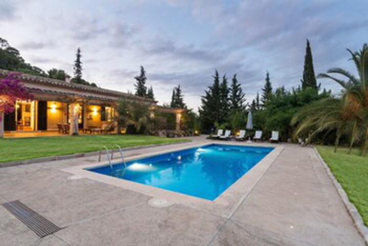 Pool 71 of 128