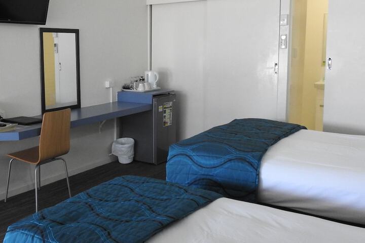 Room 21 of 48