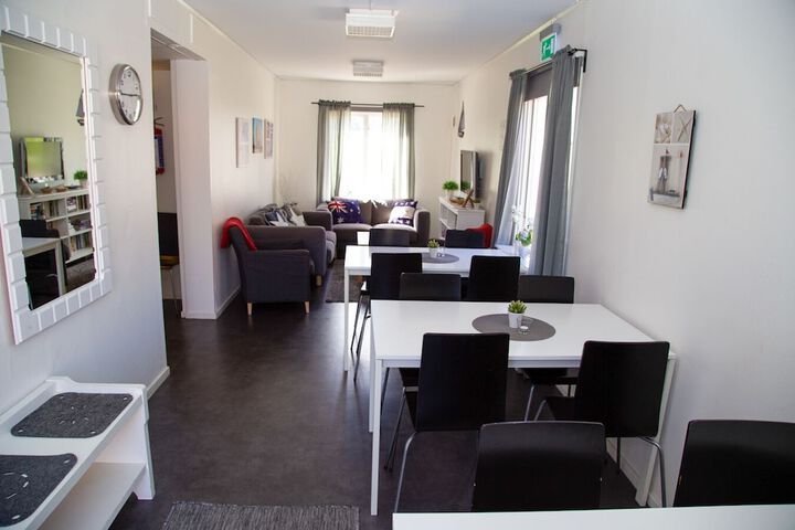 Room 14 of 38