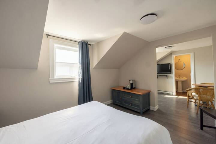 Room 35 of 118