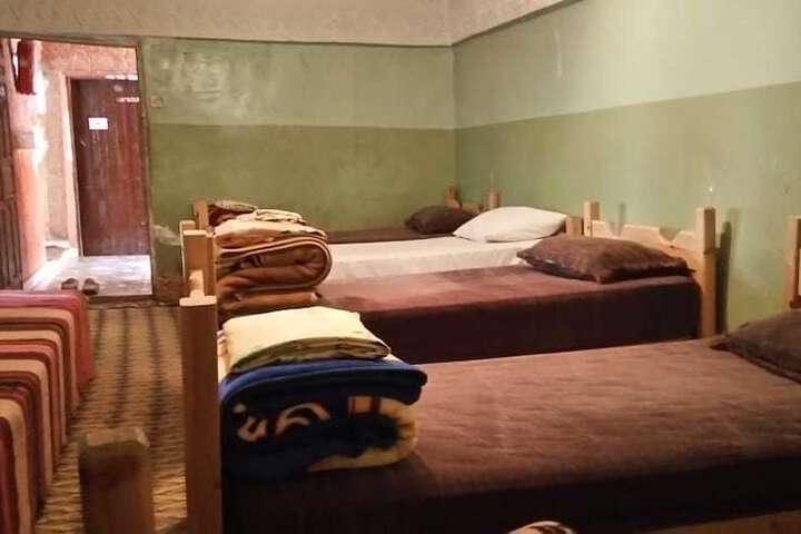 Room 9 of 11