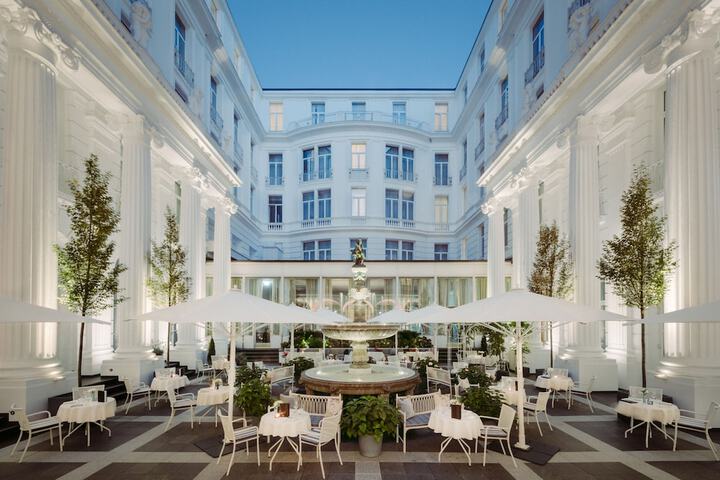 Hotel Exterior 139 of 154