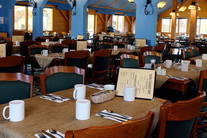 Dining Photos