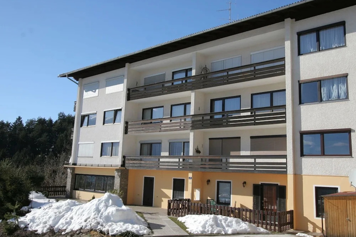 Appartment With Views to the Milstättersee and Pool in Summer