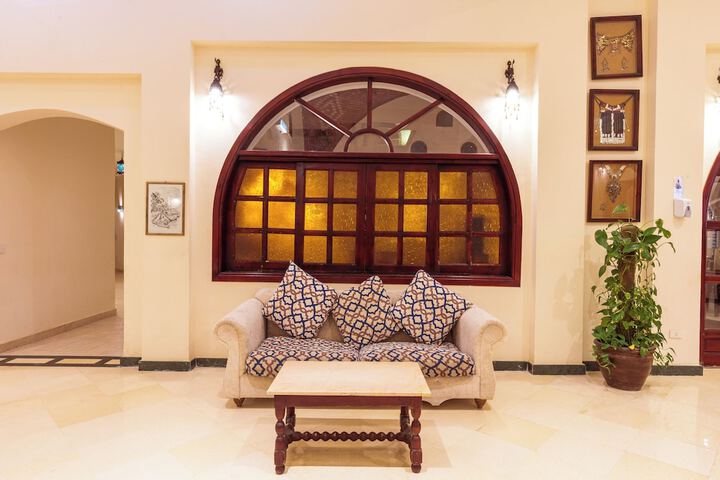 Hotel Interior 6 of 104