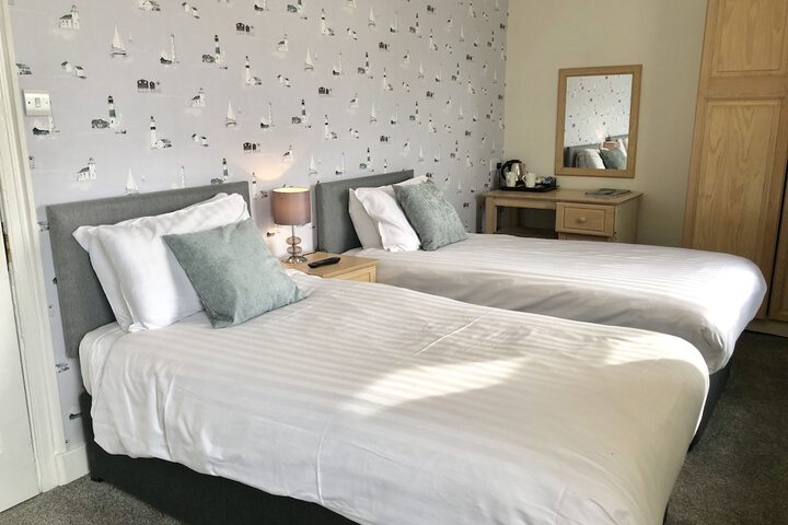 Room 13 of 43