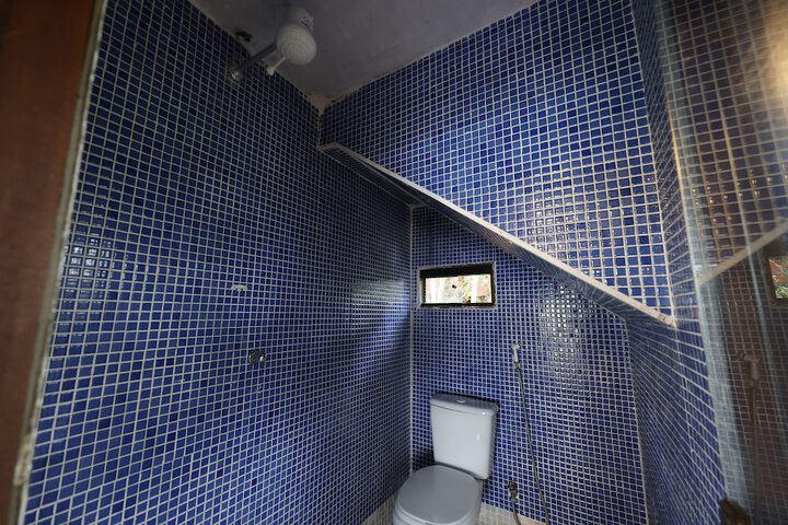 Room 87 of 136