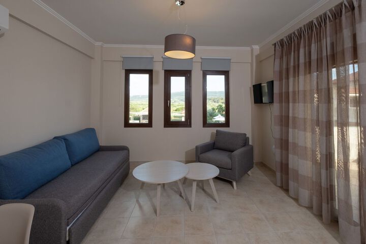 Room 10 of 24