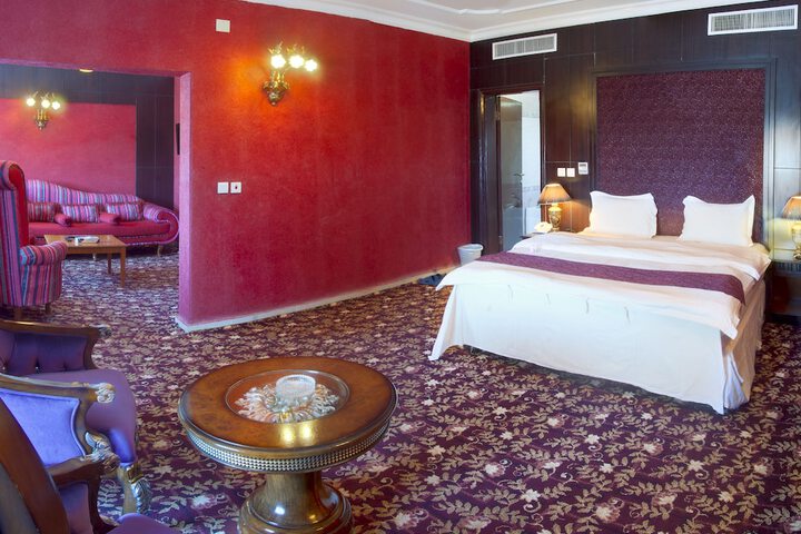 Room 12 of 34