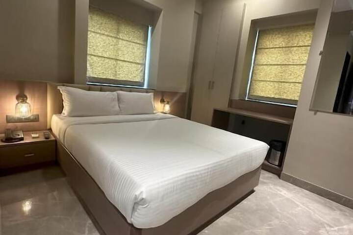 Room 7 of 20