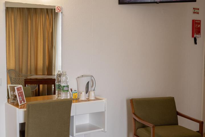 Room 12 of 128