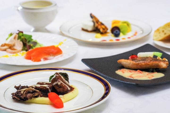 Dining 57 of 162