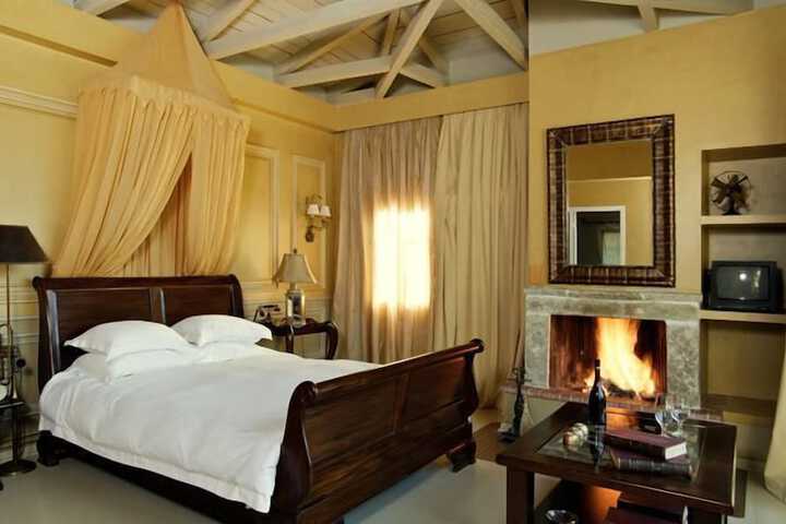 Room 21 of 46