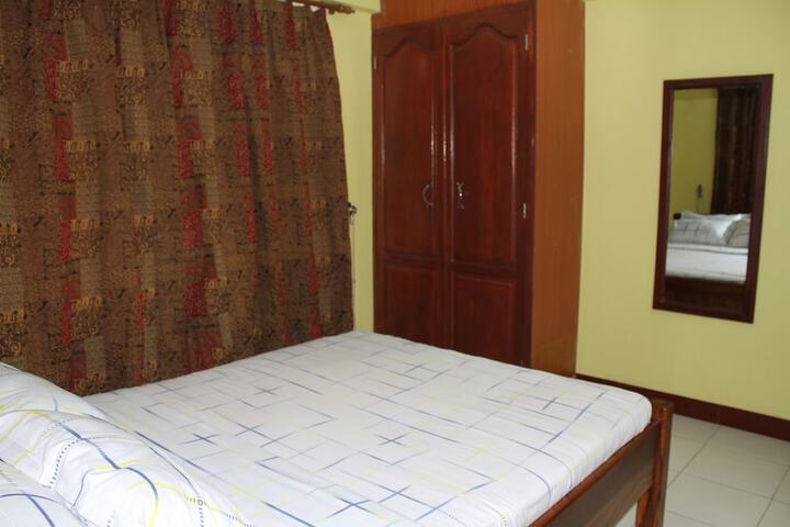 Room 13 of 26