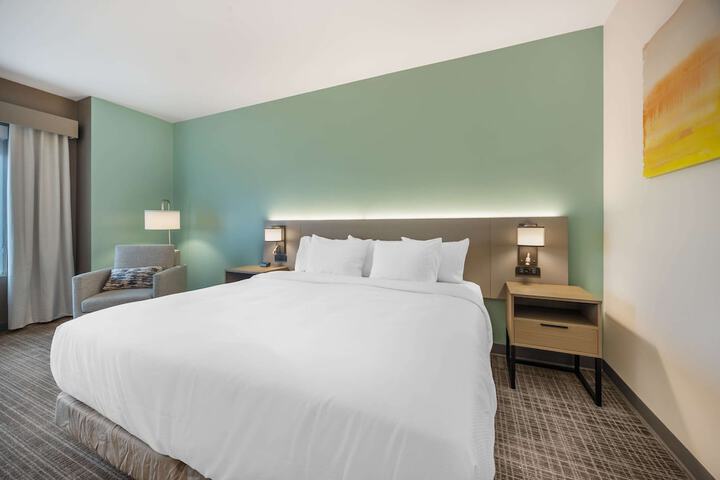 Room 10 of 29