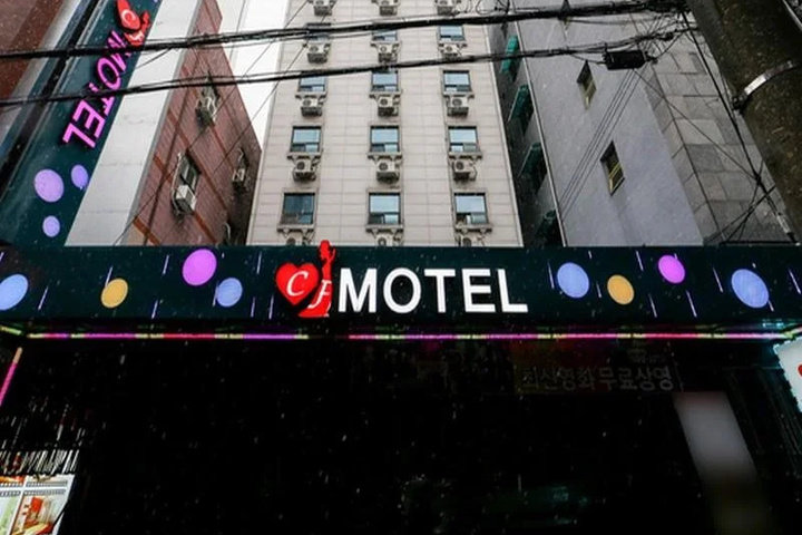 Hotel 2 of 27