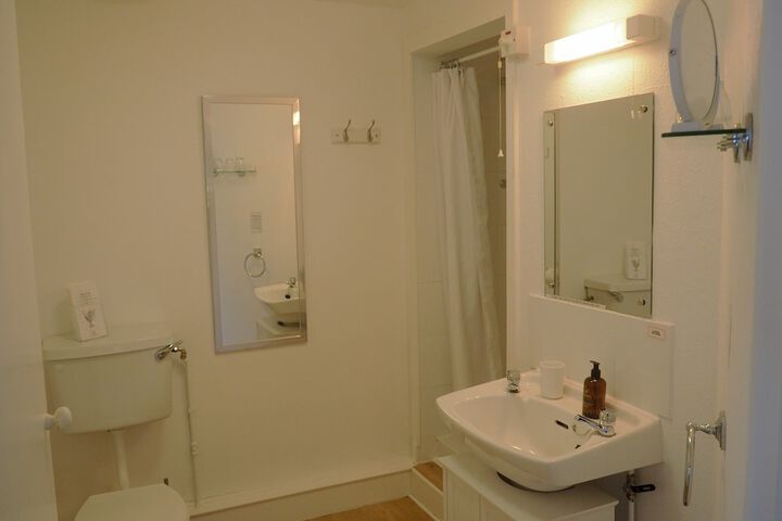 Room 18 of 30