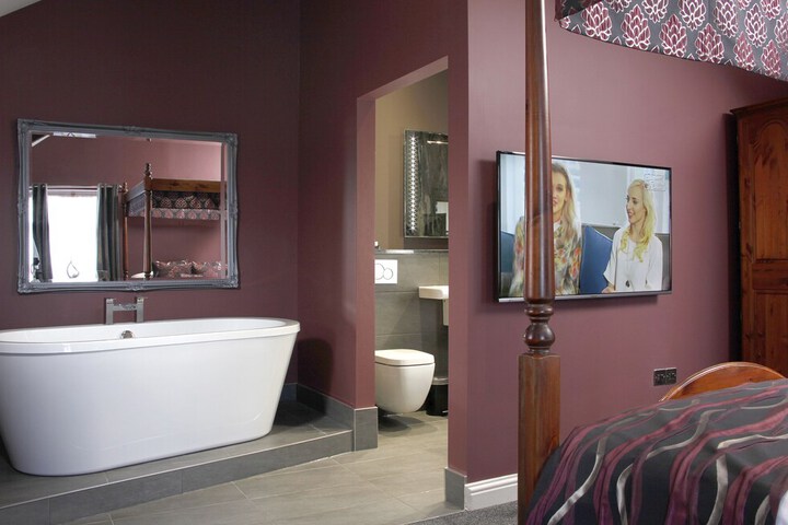 Room 4 of 54