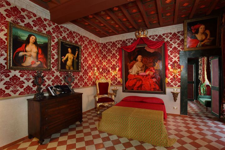 Room 25 of 55