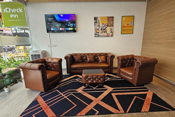 Guest Lobby