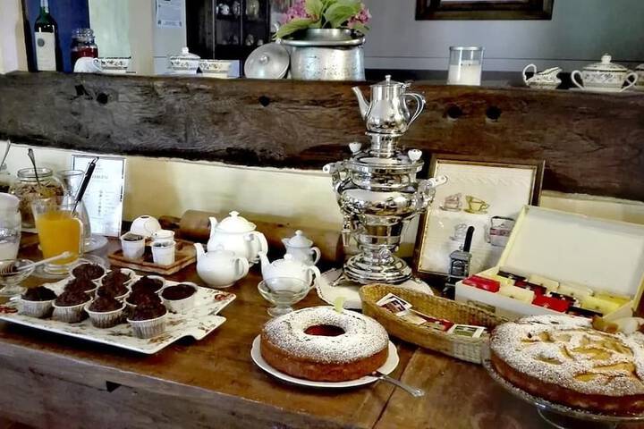 Breakfast/Coffee Service 31 of 36