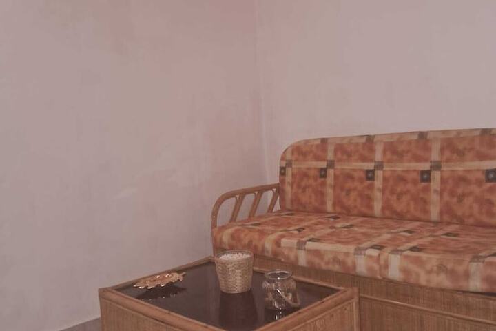 Room 8 of 40