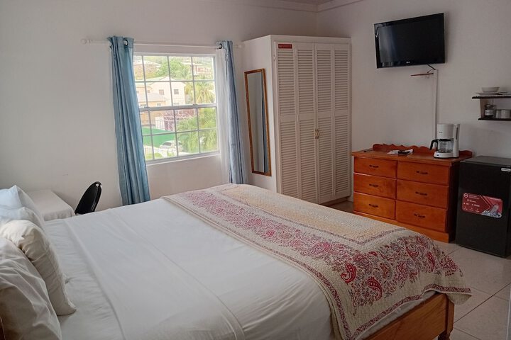 Room 13 of 44
