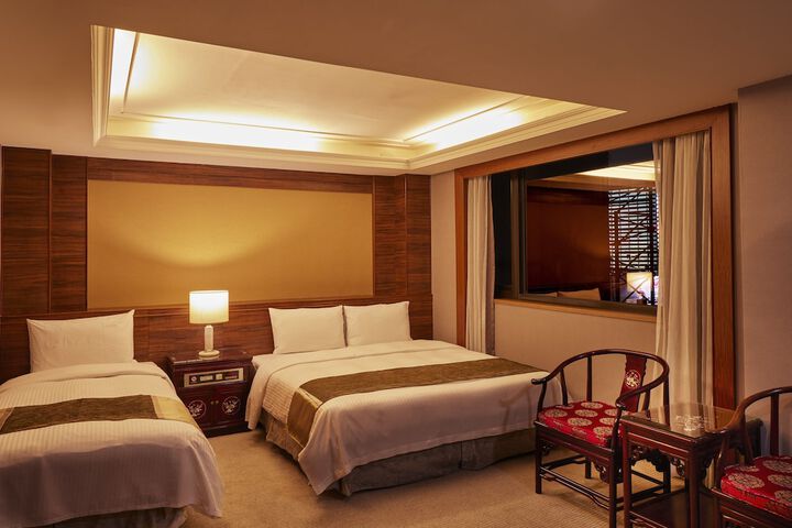 Room 19 of 46