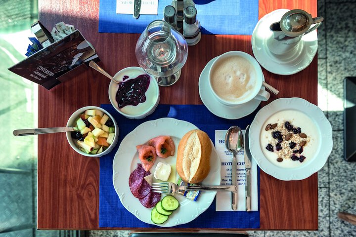 Breakfast/Coffee Service 33 of 44
