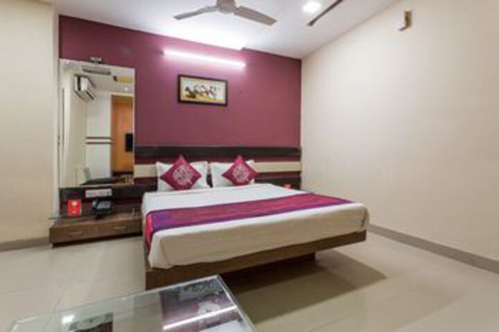 Room 14 of 22