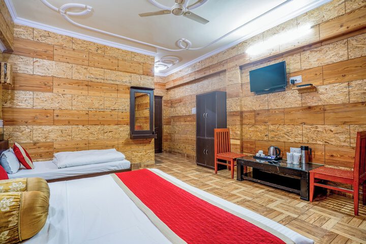 Room 37 of 72