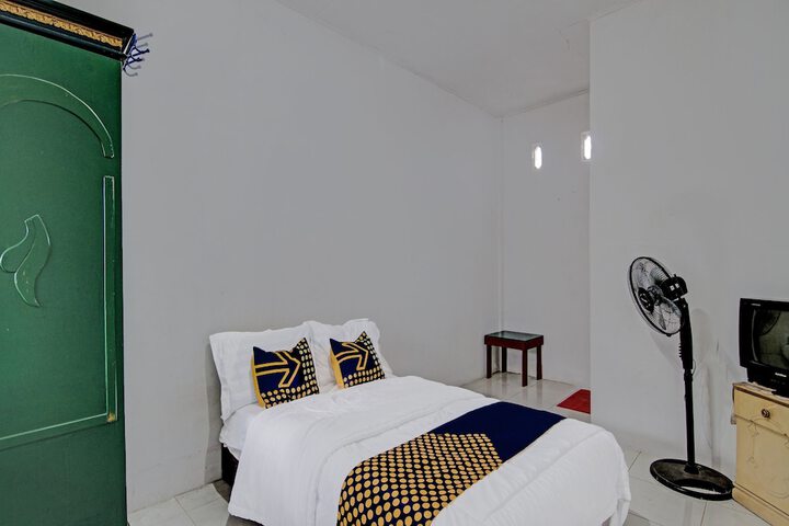 Room 21 of 25