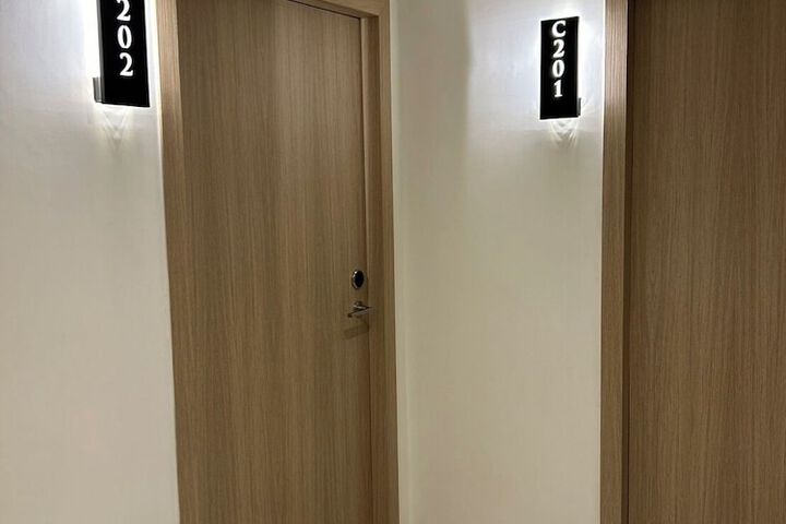 Hotel 102 of 103