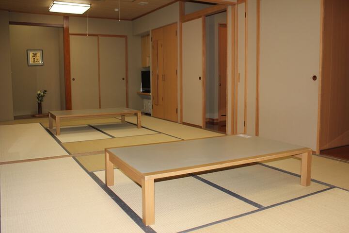 Room 21 of 165