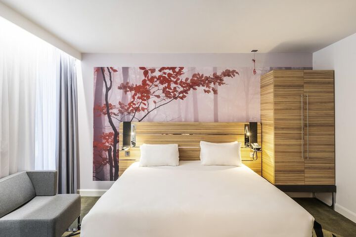 Room 32 of 119