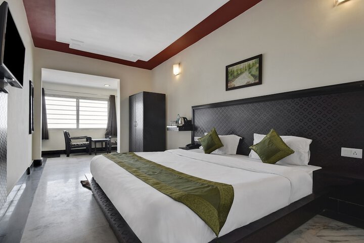 Room 4 of 36