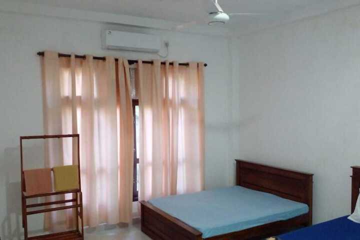 Room 2 of 21