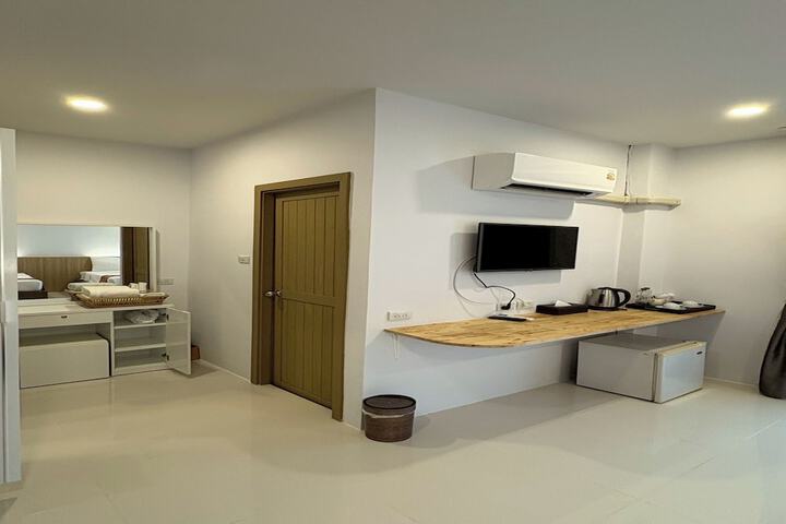 Room 44 of 81
