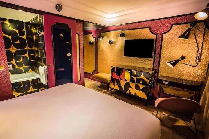 Room 35 of 87