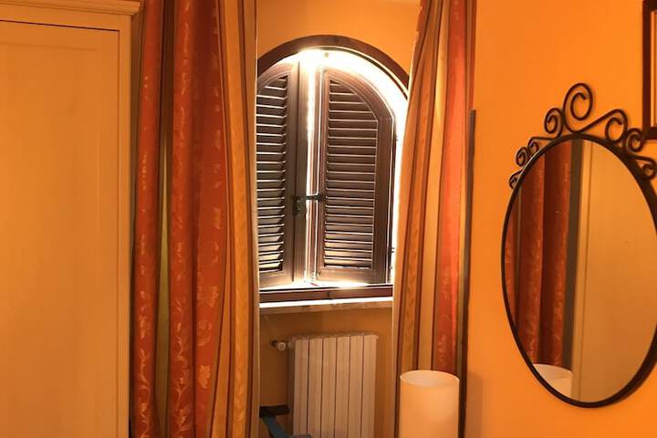 Room 18 of 46